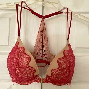💖Victoria’s Secret 34C Very Sexy Push Up Racer Back Front Closure 💖